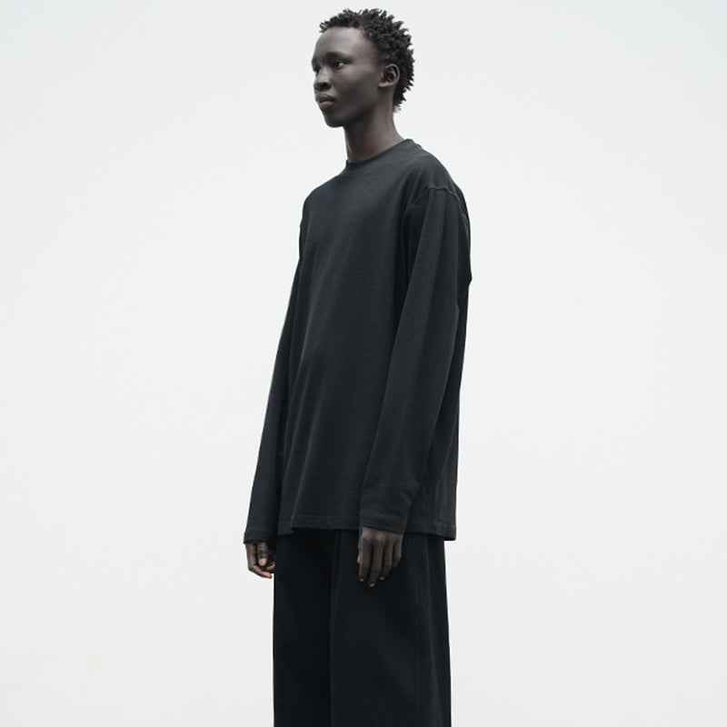 BASIC LONG-SLEEVE T-SHIRT
