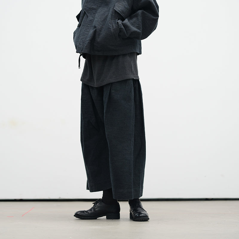 LOOSE DROP-CROTCH PANTS