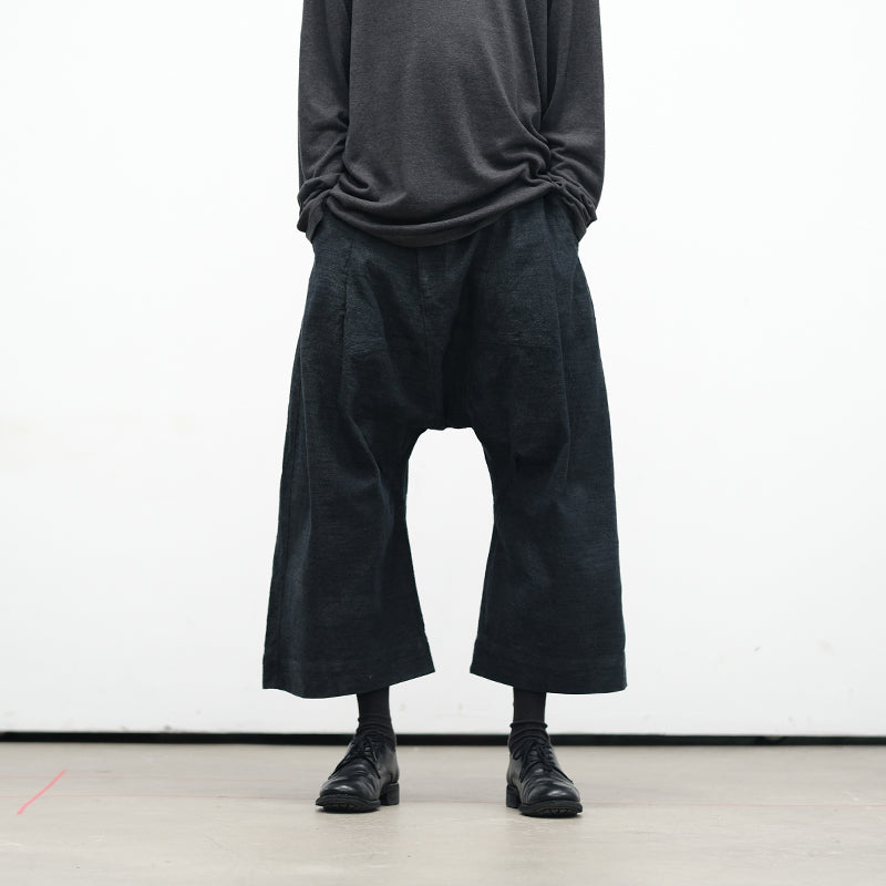 LOOSE DROP-CROTCH PANTS