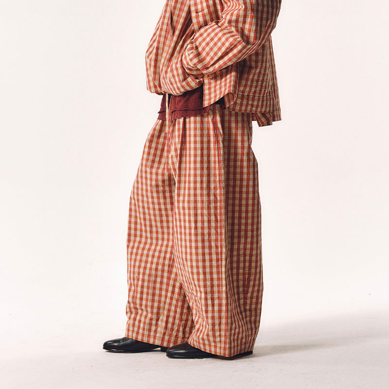 CHECKERED CROPPED PANTS