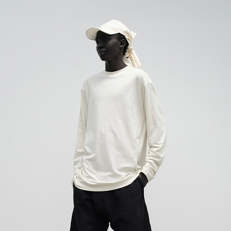 GRAPHIC LONG-SLEEVE T-SHIRT